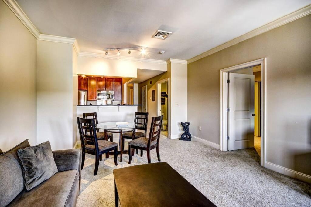 Chase Penthouse At 39 West Baltimore Inner Harbor Convention Center Free Indoor Parking One And Two Bedrooms Zewnętrze zdjęcie