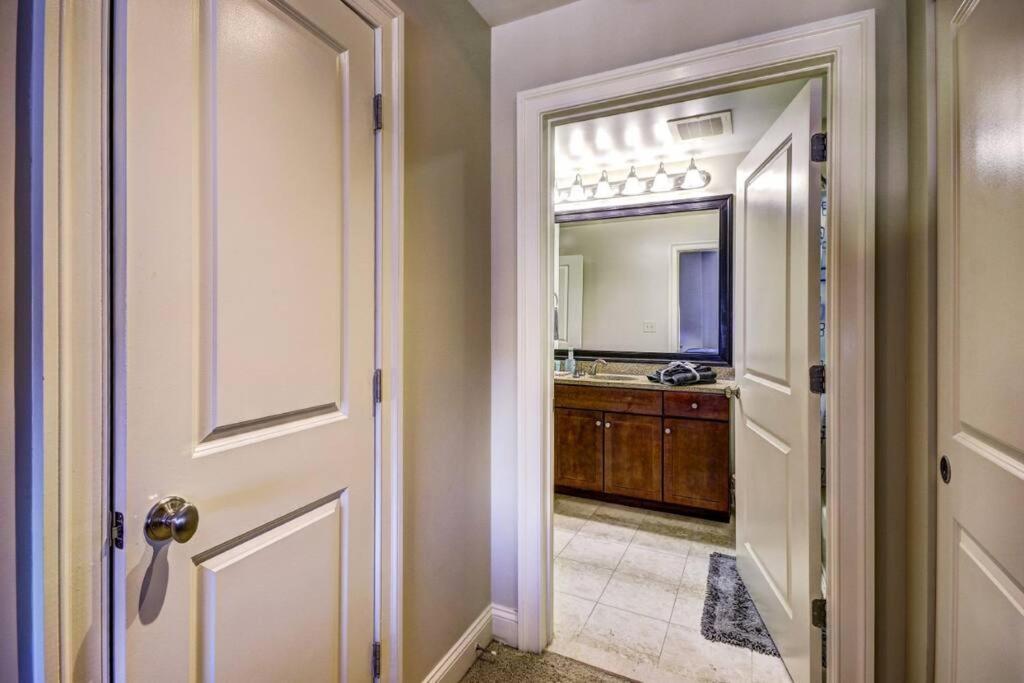 Chase Penthouse At 39 West Baltimore Inner Harbor Convention Center Free Indoor Parking One And Two Bedrooms Zewnętrze zdjęcie