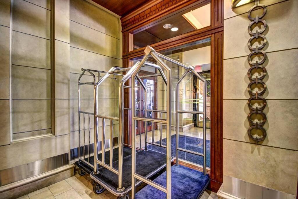 Chase Penthouse At 39 West Baltimore Inner Harbor Convention Center Free Indoor Parking One And Two Bedrooms Zewnętrze zdjęcie