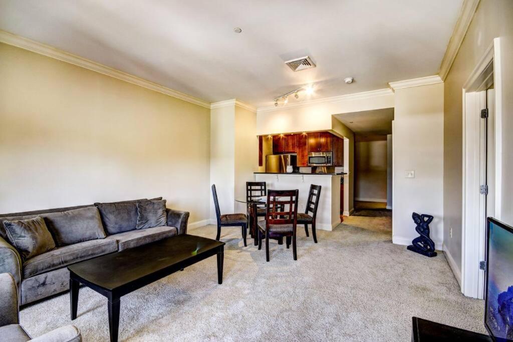 Chase Penthouse At 39 West Baltimore Inner Harbor Convention Center Free Indoor Parking One And Two Bedrooms Zewnętrze zdjęcie